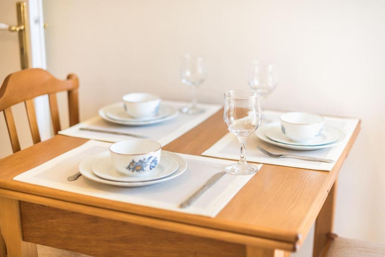אתונה Seaside Central Apartment מראה חיצוני תמונה