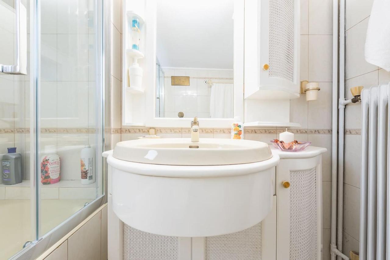 אתונה Seaside Central Apartment מראה חיצוני תמונה