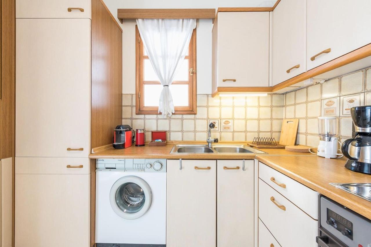 אתונה Seaside Central Apartment מראה חיצוני תמונה
